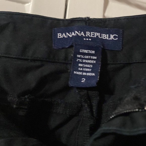 UC Banana Republic black cuffed burmuda shorts - Picture 7 of 11